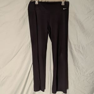 2 pairs Woman's size large nike yoga pants